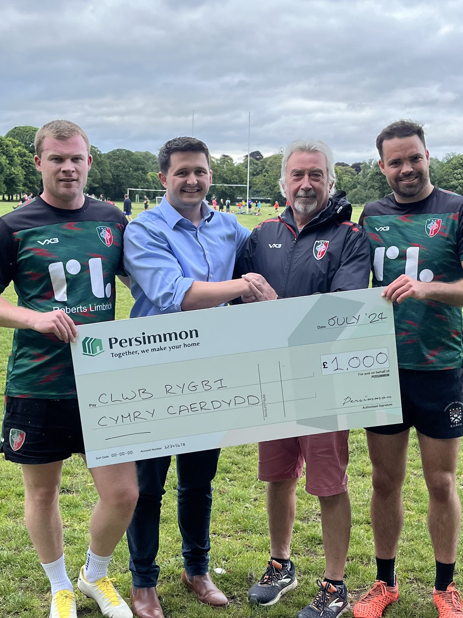 Local rugby team scores a £1,000 donation from Persimmon Homes East Wales