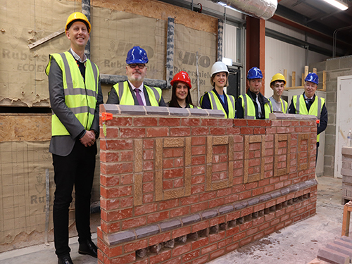 Jenny Gilruth Alongside Persimmon Homes And Fife College Representatives (1)