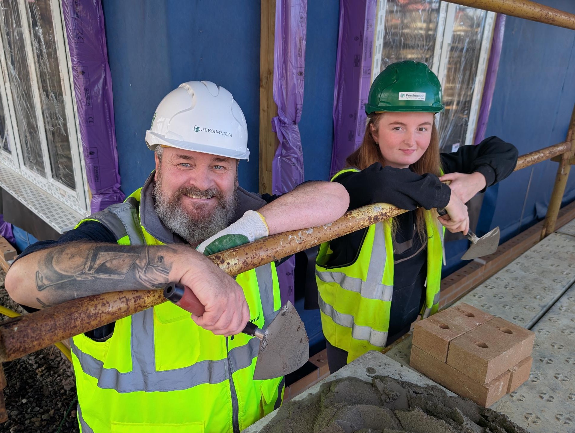 Ian And Chantelle Muir Bricklaying His New Home
