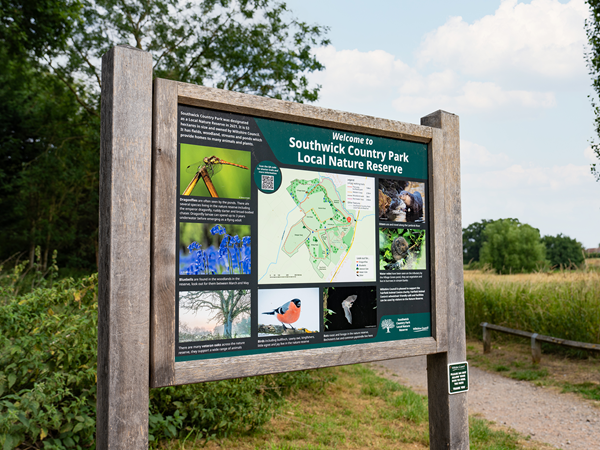 A sign of the Southwick Country Park Local Nature Reserve.